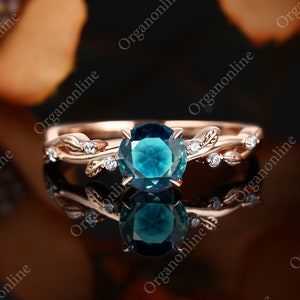Runder blaugrüner Saphir Verlobungsring, einzigartiger Moissanit Diamant Ring, Minimalistischer blau grüner Saphir Ring, Vintage Art Deco Ring aus solidem Gold