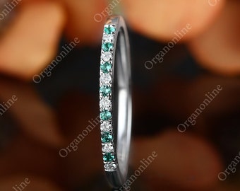 Smaragdgroene diamanten moissanite half-eternity trouwring, stapelring, vintage bruidsring
