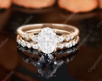 Oval moissanite engagement ring set White yellow rose gold wedding band Vintage promise bridal set Anniversary half eternity diamond ring