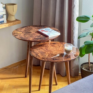 Mid-Century Art Deco Round Coffee Table in Burr Walnut Veneer, Modern Walnut Sofa Table, Side Table, End Table