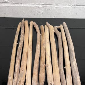 Natural Driftwood Branches (11 pcs): Rustic DIY Crafts & Wedding Decor