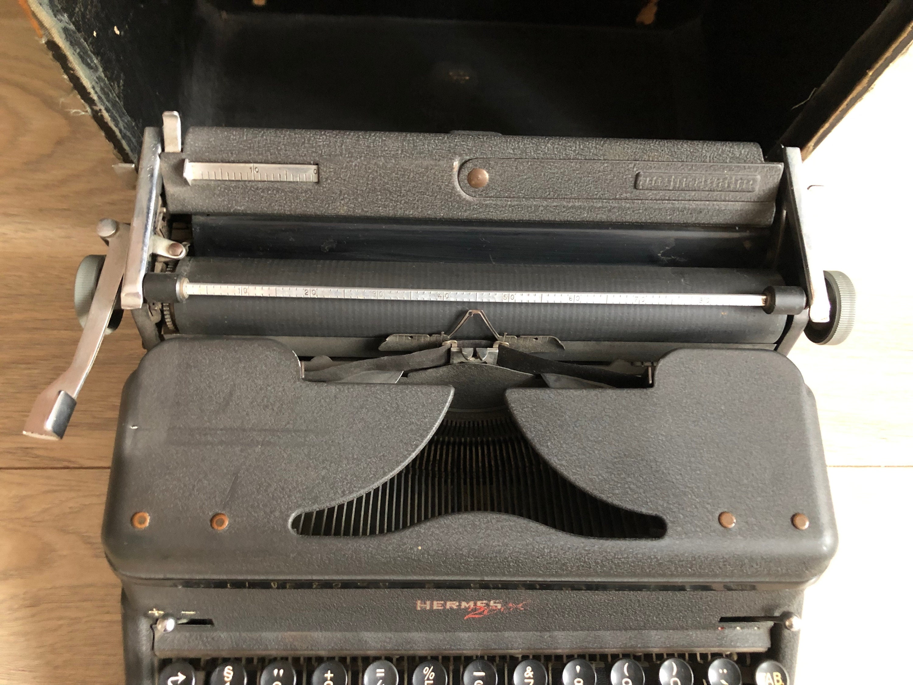 Vintage Hermes 2000 Typewriter From the 40s - Etsy