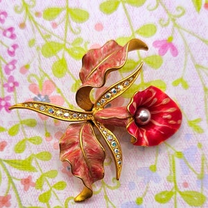 Vintage Joan Rivers Brushed Gold-Tone, Crystal,  Faux Pearl Iris Brooch