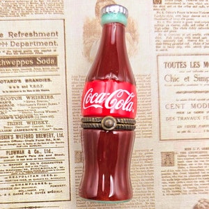 Vintage Coca-Cola Hinged Trinket Box With Tiny Bottlecap