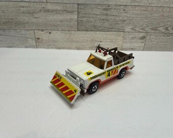 Camión de rescate de carretera Matchbox Superkings Plymouth Trail Duster clásico (1978)