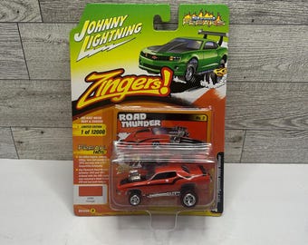 Johnny Lightning 1973 Plymouth Road Runner Die-Cast Car HEMI Orange Street Freaks