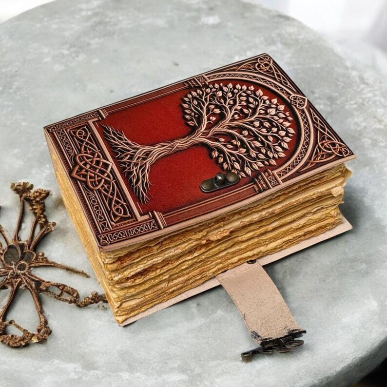 Tree of Life Leather Grimoire: 400 Page Blank Book of Shadows - Etsy Canada