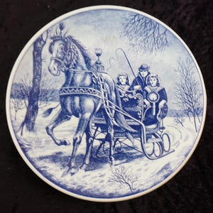 Delft blue plate
