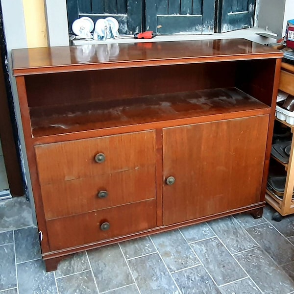 Gabinete buffet vintage