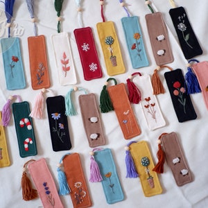 Embroidery Bookmark / Linen embroidered bookmarks / Handmade Embroidered bookmark /  Handmade Linen Bookmark /  Gift for Friend / Bookmark