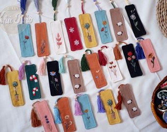 Embroidery Bookmark / Linen embroidered bookmarks / Handmade Embroidered bookmark /  Handmade Linen Bookmark /  Gift for Friend / Bookmark
