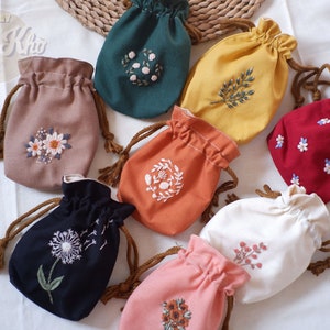 Bestickter Kordelzugbeutel / Stickerei kleine Tasche / Leinen Kordelzugbeutel / Handtasche / Minitäschchen, Münzbeutel, Hochzeitstasche / Leinenbeutel
