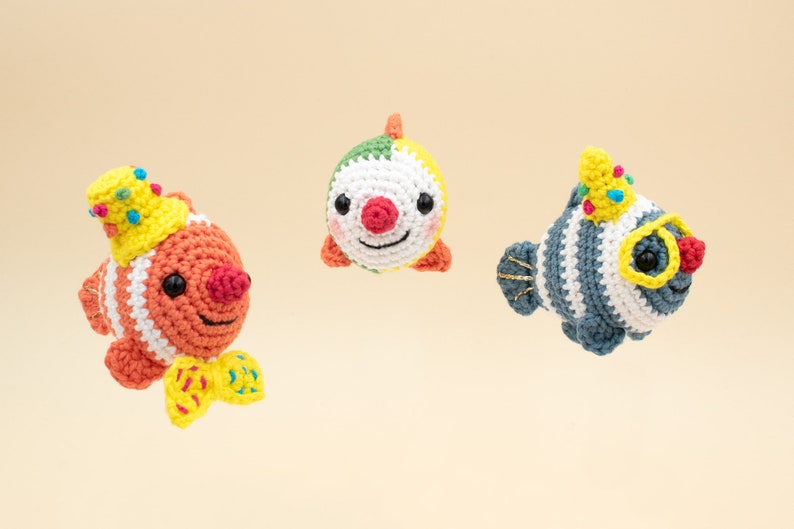 Ensemble de jouets poissons-clowns, modèle amigurumi, ensemble de poissons-clowns au crochet, motif corail au crochet, modèle PDF en anglais États-Unis uniquement image 1