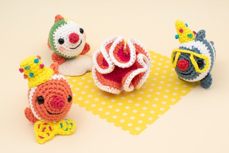 Ensemble de jouets poissons-clowns, modèle amigurumi, ensemble de poissons-clowns au crochet, motif corail au crochet, modèle PDF en anglais États-Unis uniquement image 2