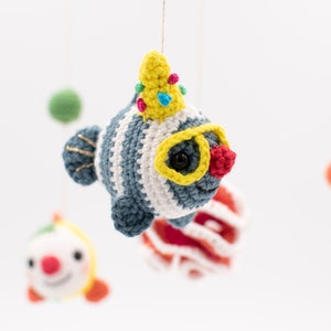 Modèle amigurumi de mobile pour bébé poisson-clown, motif amigurumi mobile pour bébé poisson-clown au crochet, modèle PDF en anglais États-Unis uniquement image 4