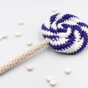 Halloween swirl lollipop crochet pattern, Halloween candy crochet pattern, Halloween lollipop crochet pattern, lollipop crochet pattern