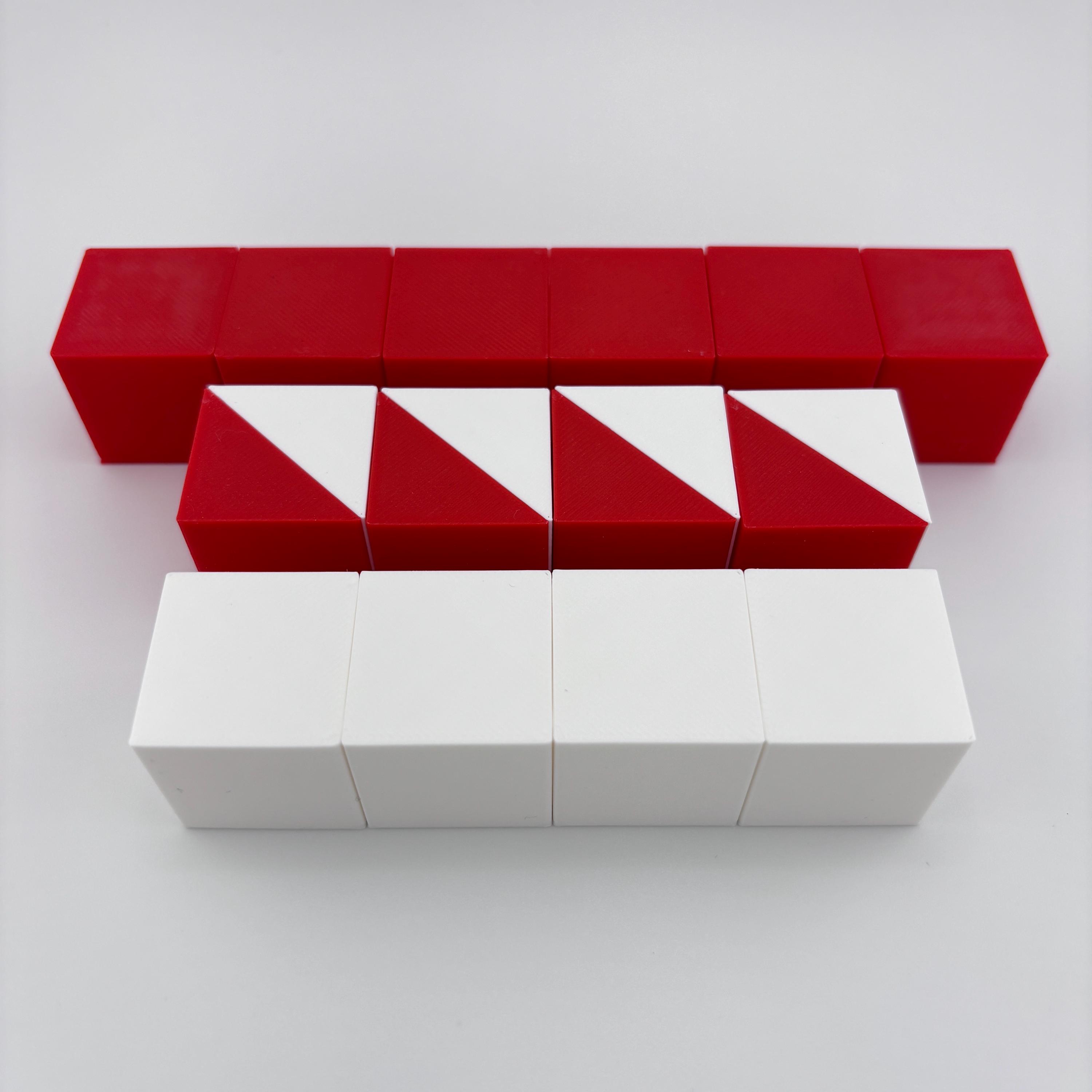 Kohsキューブ。赤と白のブロック14個。ウェクスラー・コー WAIS WISC