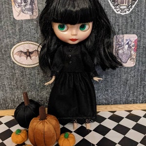 Handsewn black gothic, victorian,mourning,spooky Halloween witches dress for blythe,doll not included