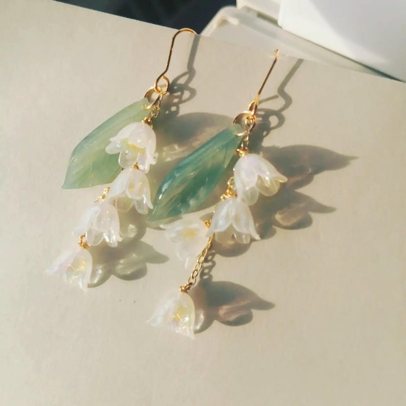 Lily of the Valley Earrings, Lily Earrings,Dangle Earrings,Dainty Floral Fairy Flower Earrings,Cottagecore earring,mom gift,Bridal Earring image 4