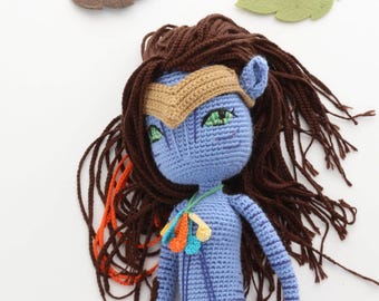 Patrón de muñeco amigurumi Avatar de crochet, diseño de personaje de película hecho a mano, patrón de muñeco de crochet de hilo azul