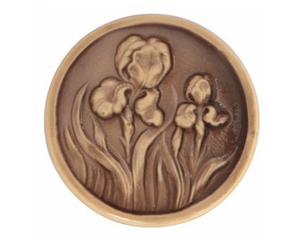 Set of 2 Iris Flowers 1 inch (27 mm) Art Stone Buttons Buttercream Color by Susan Clarke