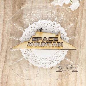 SPACE MOUNTAIN Palavra de madeira Enfeites inspirados na Disney / Para álbuns de recortes / Cartões / Diários / Projetos DIY