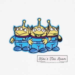 Broderad stryklapp med LEKSAKSUTVÄRLDNING/Sy-på-lapp/För klippböcker/dagböcker/Gör-det-själv-projekt