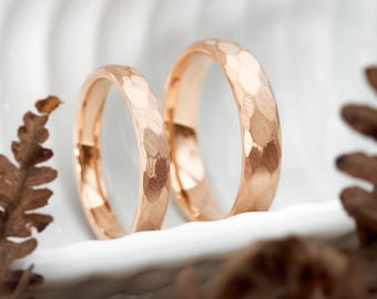 Luna rose gold partner rings, 3.5 mm & 5 mm • Hammered wedding rings • Waterproof and handmade • Wedding and engagement rings for women and men