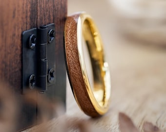 Elano Gold Ring 4 mm • Women's wooden ring made of real wood • Waterproof & handmade • Wooden wedding band, engagement ring, natural • Unique piece for women