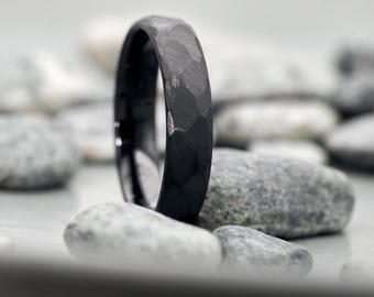 Luna Black Ring 5 mm • Hammered Ring • Waterproof • Unisex Wedding Ring/Engagement Ring • Unique Black Jewelry for Men and Women