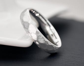 Luna white gold ring, 5 mm • Hammered finish • Waterproof & handmade • Unisex wedding/engagement ring • Ring for women and men