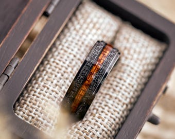 ブラックバミューダ木製リング 8mm • コアウッド製リング • 防水＆ハンドメイド • 男女兼用リング • ミニマルな木製ジュエリー
