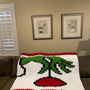 Grinch hand knit chunky throw blanket