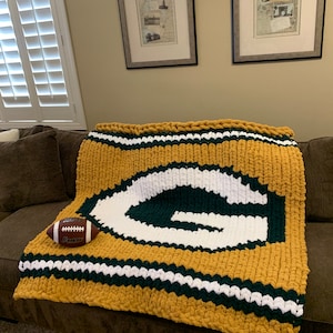 Green Bay Packers chunky knit blanket