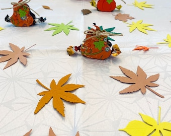 Herbstliche Blätterdekoration für den Tisch aus Tonkarton