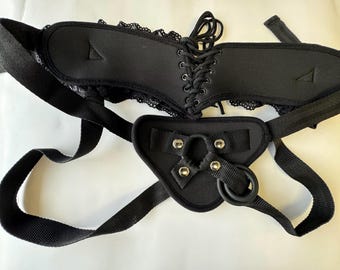 Adjustable Lace Corset Strap On Harness with 2 Silicone O-Rings & 4-Way Straps