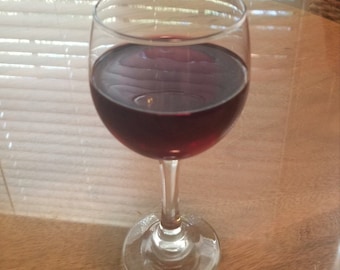 Fake Red Wine / Fake White Wine
