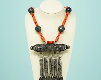 Vintage Middle Eastern Yemeni and/or Bedouin Silver Coral Glass Necklace