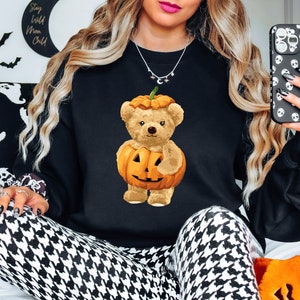 Halloween Bear Shirt Pumpkin Teddy Bear Sweatshirt Animal Lover Gift Holiday Shirt Fall Sweatshirt Family Match Gifts Family Shirts Autumn