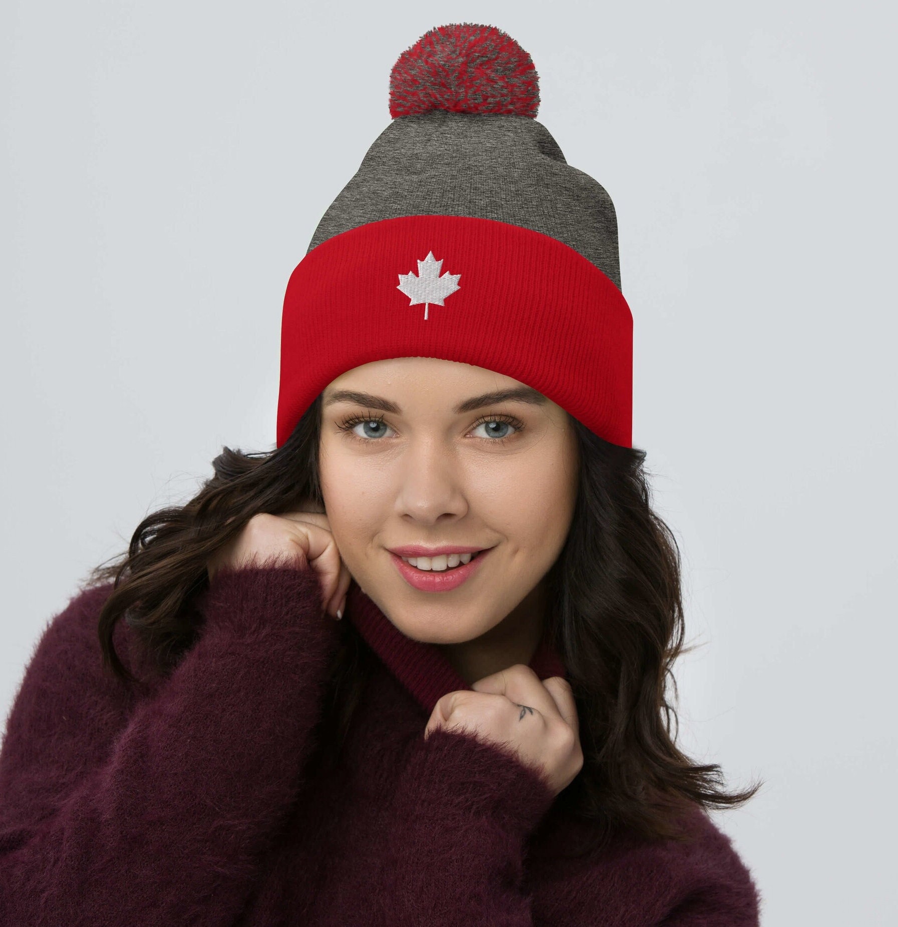 Canada Beanie, Embroidery Pom-pom Beanie, Maple Leaf Pom Pom  display picture 1