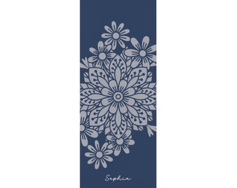 Tappetino da yoga personalizzato per donna, tappetino da yoga in pelle scamosciata con nome personalizzato, tappetino da pilates antiscivolo, regalo fitness floreale per lei