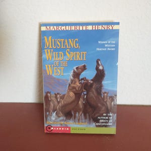 Mustang, Wild Spirit of the West by Marguerite Henry (1992 Paperback)