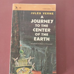 A Journey to the Center of the Earth by Jules Verne (1965 Edition) (Airmont Classic)