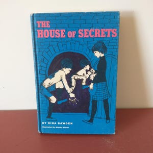 The House of Secrets by Nina Bawden (1964 Hardcover Edition)