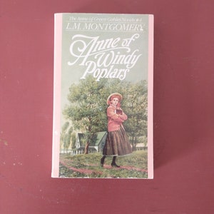 Anne of Windy Poplars by L.M Montgomery (Anne of Green Gables #4) (1992 Paperback)