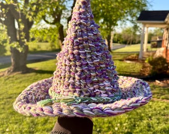 Gehäkelter Hexenhut