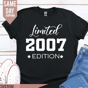 Maglietta per il 18° compleanno, maglietta vintage per il compleanno 2025, regali per il 18° compleanno per le donne, maglietta per il compleanno 2004 in edizione limitata, maglietta per il compleanno di ragazzi e ragazze