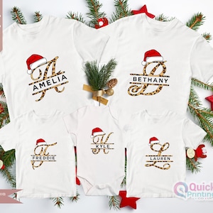 Camiseta con inicial del alfabeto con estampado de leopardo, idea de regalo de Navidad personalizado, camiseta con el alfabeto de Navidad, camiseta de Navidad con el nombre de la familia, camiseta personalizada de Navidad con letras de la A a la Z