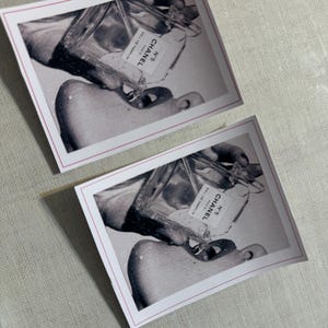 Polaroid vibe Chanel No.5 Aufkleber