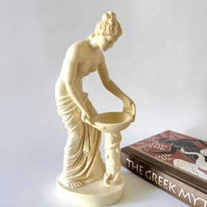 Vintage Sculpture of Venus of Cnido or Aphrodite of Knidos The Goddess of Love in the Ancient Greek Mythology | Made in Italy by A. Santini